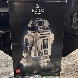 LEGO Star Wars R2-D2 set (number 75308)